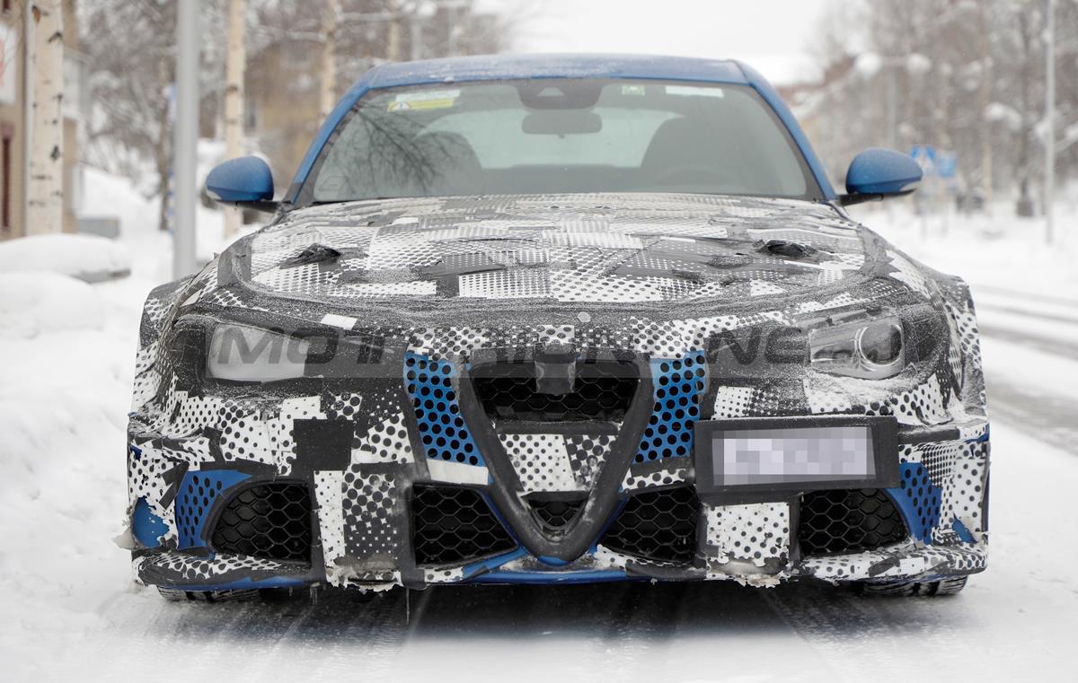Maserati GranTurismo 2022 - Foto spia 01-03-2021