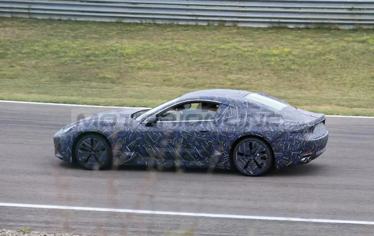 Maserati GranTurismo 2022 - Foto spia 23-07-2021 - 5