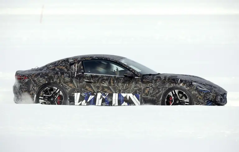 Maserati GranTurismo E - Foto spia 14-03-2022 - 11