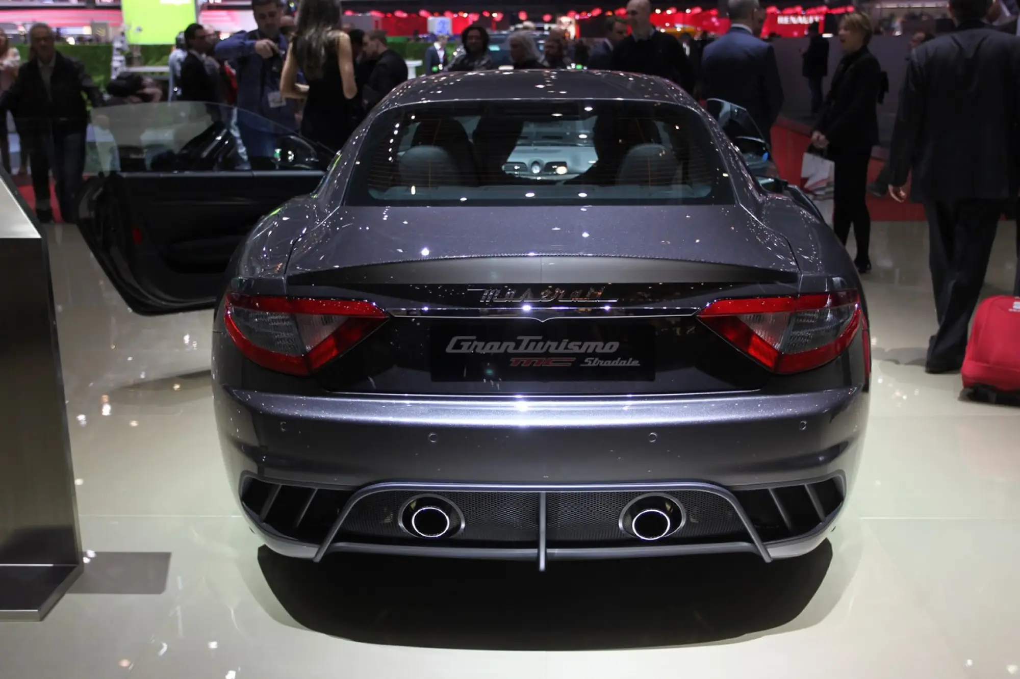 Maserati GranTurismo MC Stradale 4 posti - Salone di Ginevra 2013 - 5