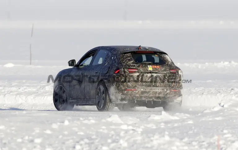 Maserati Grecale Folgore - Foto spia 21-03-2022 - 14