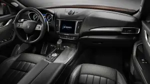 Maserati Levante e Quattroporte - Monterey Car Week 2019 - 10