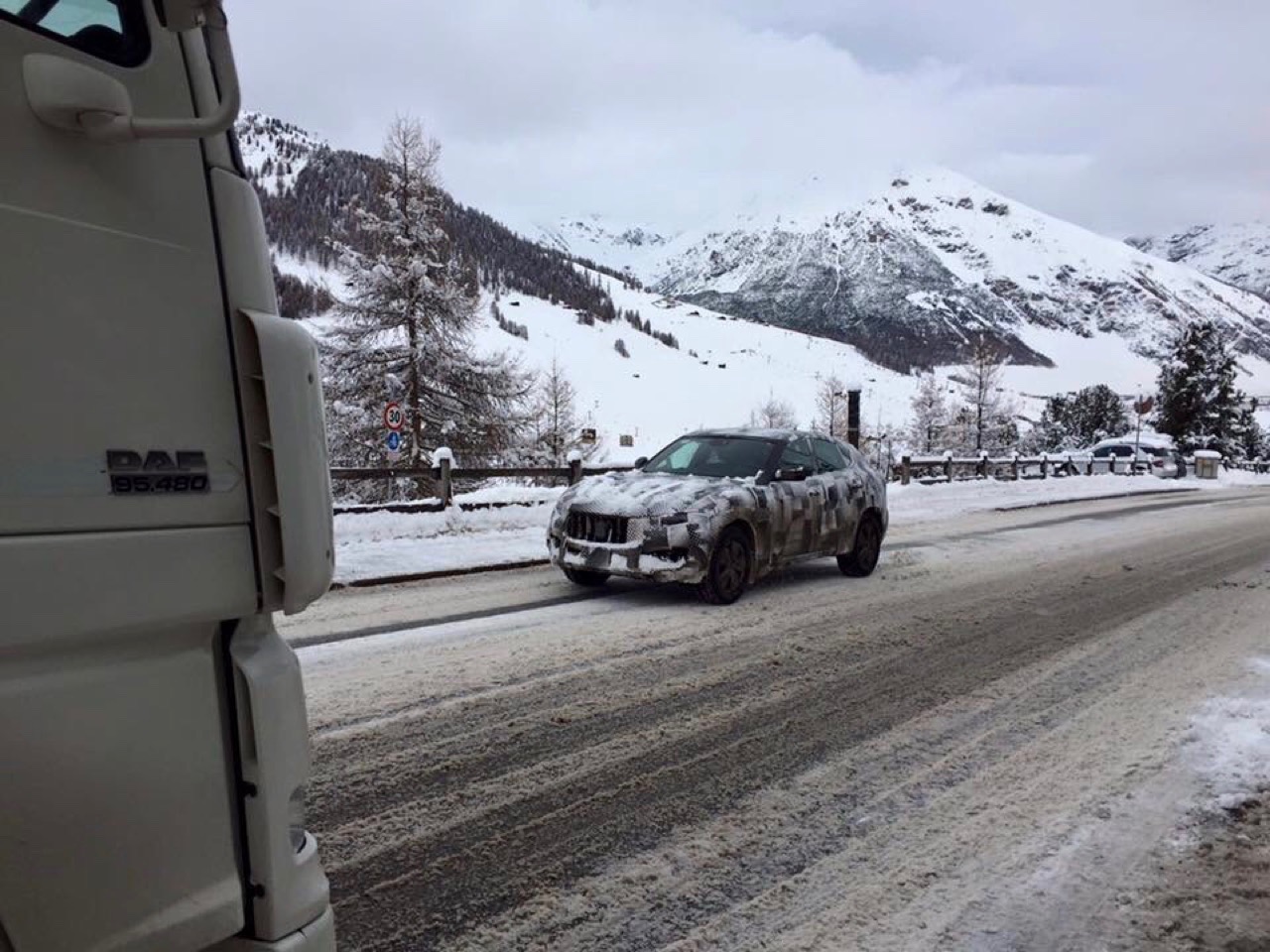 Maserati Levante - foto spia 09-02-2016