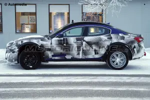 Maserati Levante - Foto spia 16-01-2015