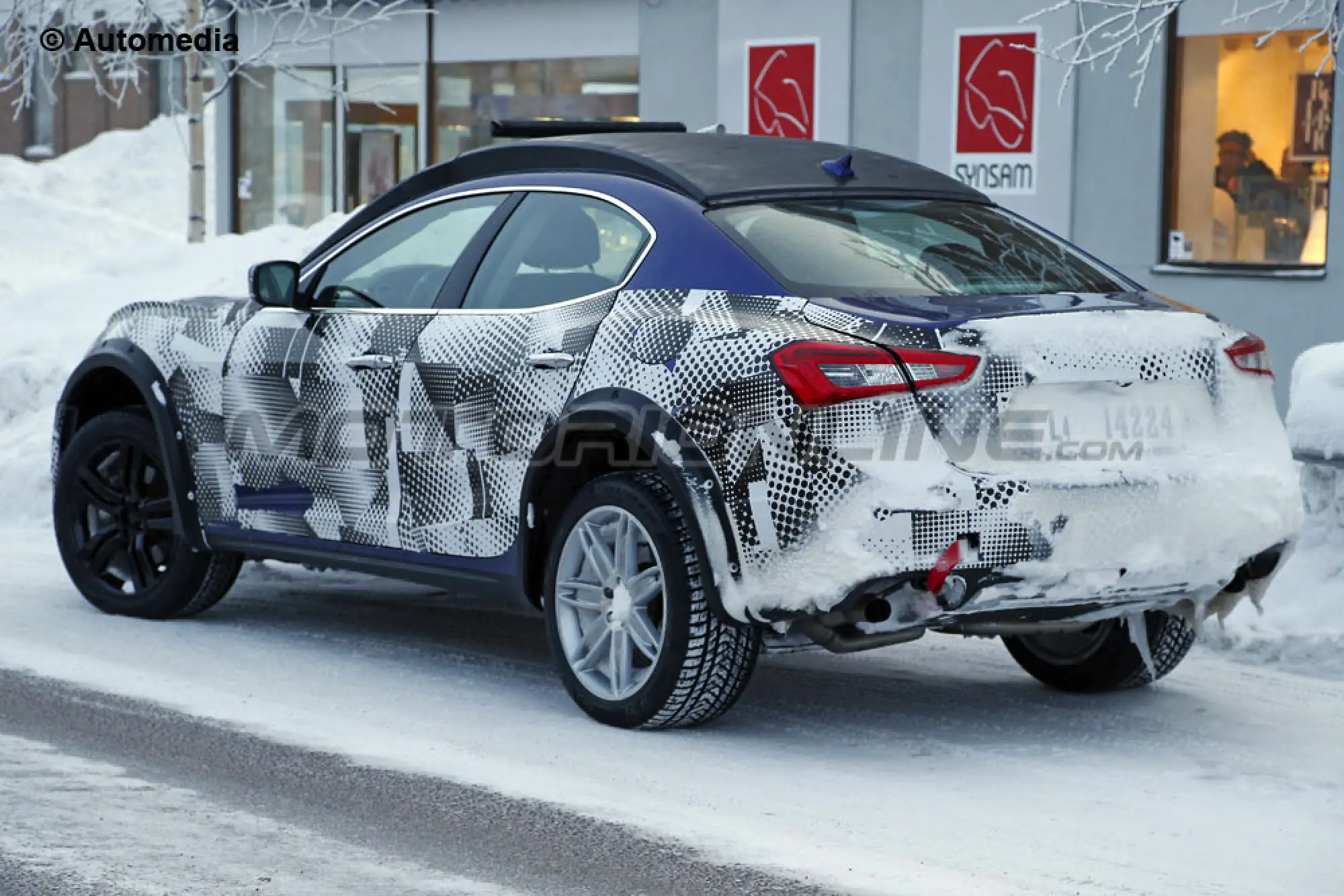 Maserati Levante - Foto spia 16-01-2015 - 6