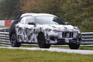 Maserati Levante - Foto spia 21-10-2015 - 3