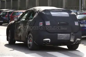 Maserati Levante - Foto spia 24-09-2015