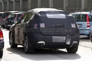 Maserati Levante - Foto spia 24-09-2015
