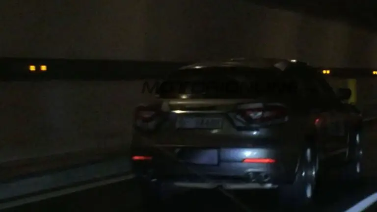 Maserati Levante - Foto spia 29-02-2016 - 2
