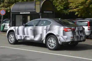 Maserati Levante - foto spia (settembre 2014)