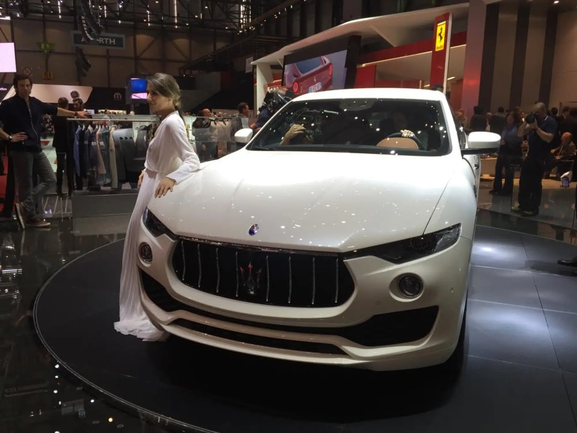 Maserati Levante - Salone di Ginevra 2016 - 17