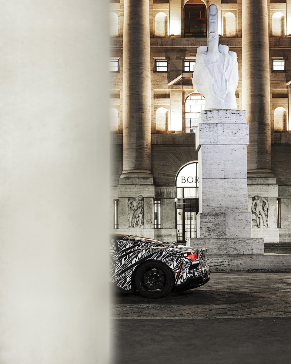 Maserati MC20 a Piazza Affari - Foto spia
