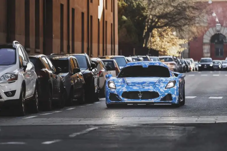 Maserati MC20 Cabrio - Prime Foto - 2