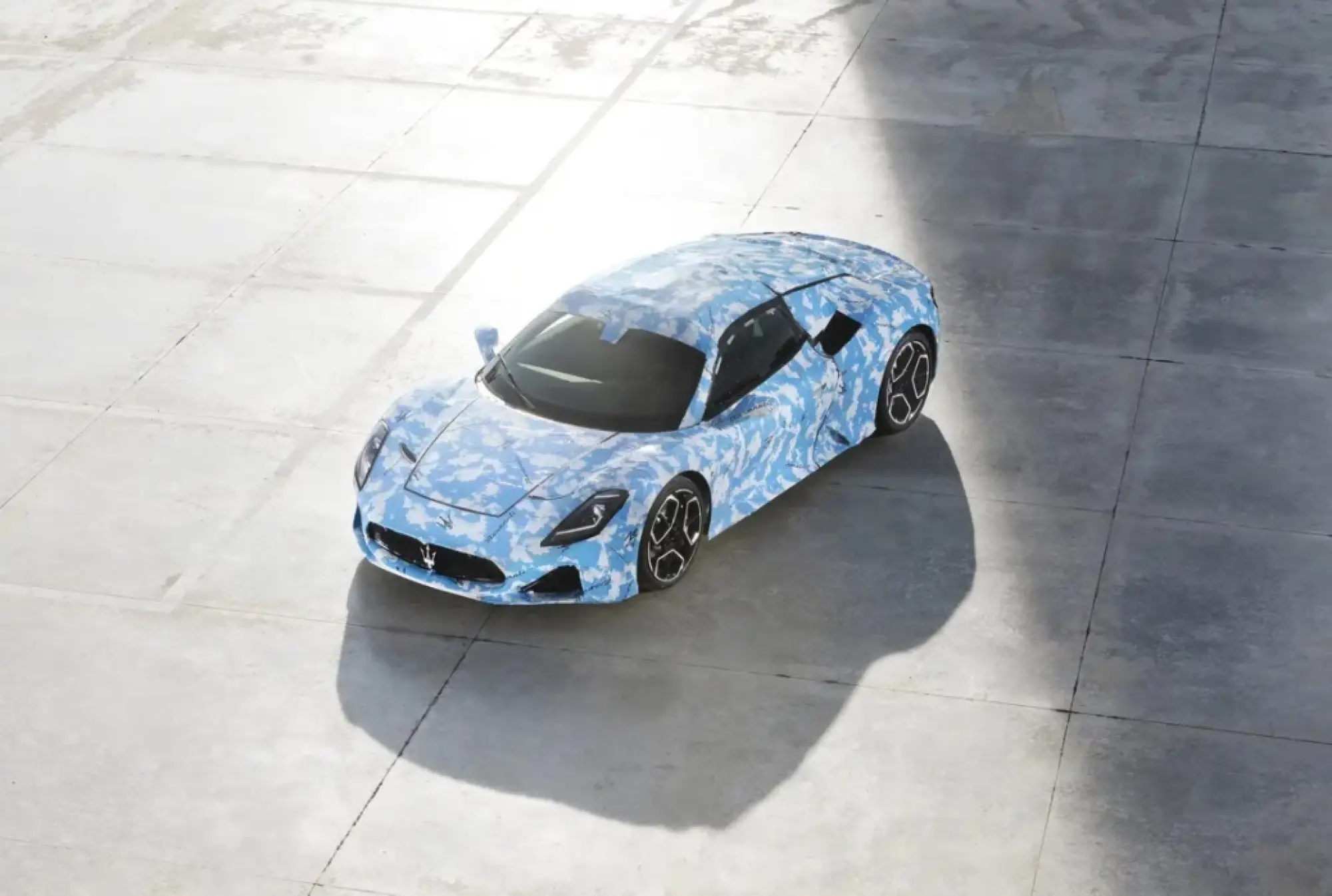Maserati MC20 Cabrio - Prime Foto - 1