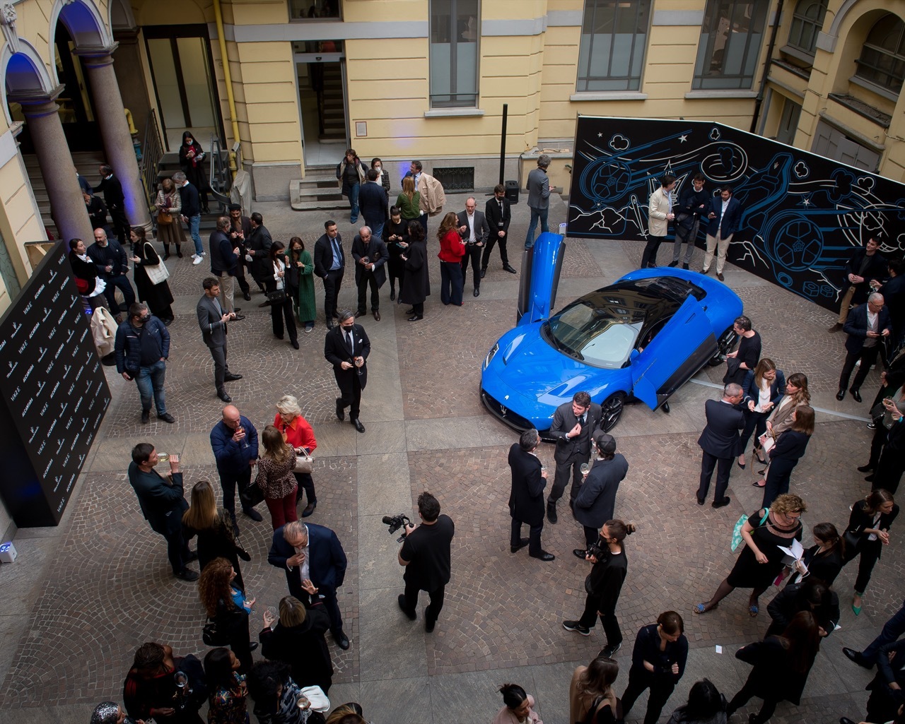 Maserati MC20 e Alcantara - Luxury Meets Performance