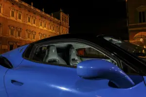 Maserati MC20 - prova su strada e in pista