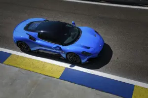 Maserati MC20 - prova su strada e in pista