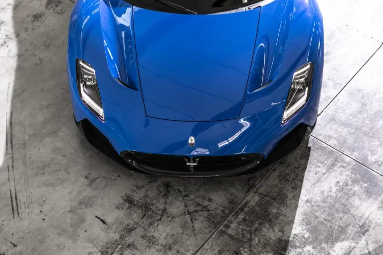 Maserati MC20 - prova su strada e in pista - 53