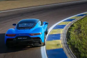 Maserati MC20 - prova su strada e in pista