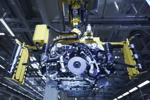 Maserati MC20 - prova su strada e in pista