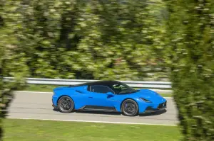 Maserati MC20 - prova su strada e in pista