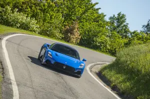 Maserati MC20 - prova su strada e in pista