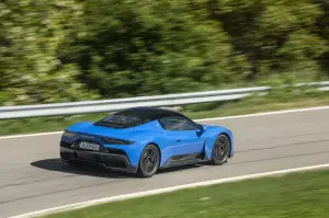 Maserati MC20 - prova su strada e in pista