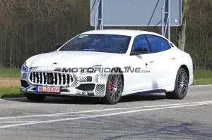 Maserati Quattroporte facelift - Foto spia 20-4-2020