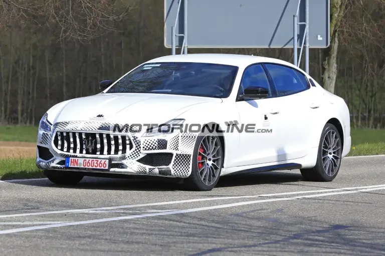 Maserati Quattroporte facelift - Foto spia 20-4-2020 - 3