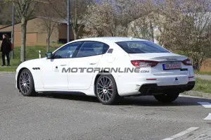 Maserati Quattroporte facelift - Foto spia 20-4-2020 - 8