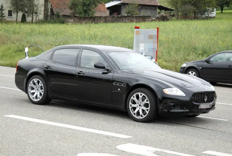 Maserati Quattroporte foto spia berlina sportiva - 2