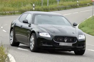 Maserati Quattroporte foto spia berlina sportiva - 4