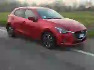 Mazda 2: prova su strada