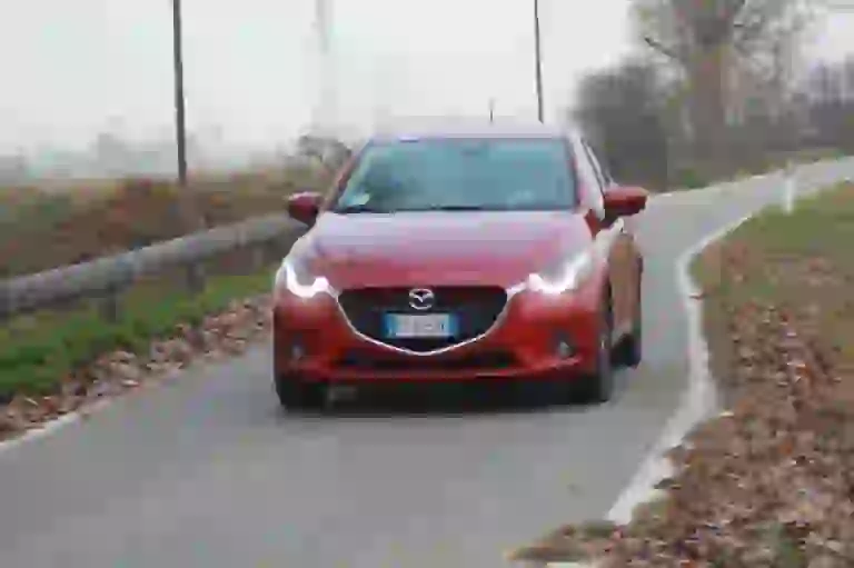 Mazda 2: prova su strada - 50