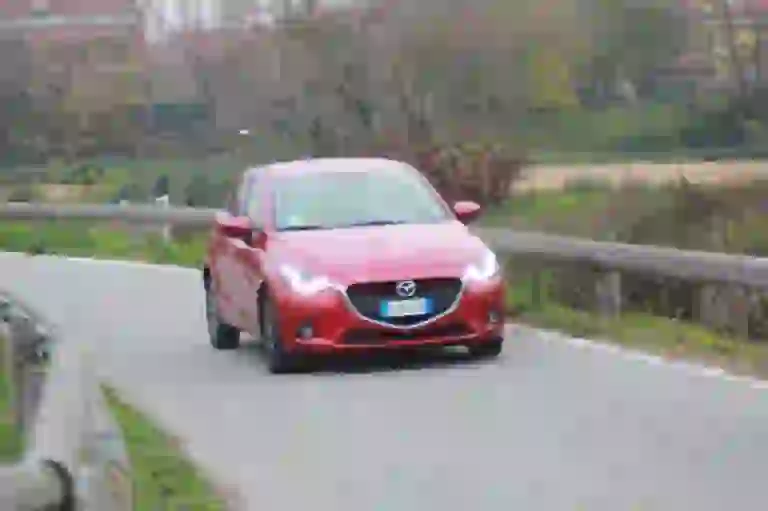 Mazda 2: prova su strada - 60