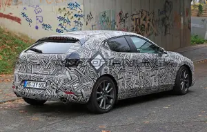 Mazda 3 MY 2019 - Foto spia 15-11-2018 - 13