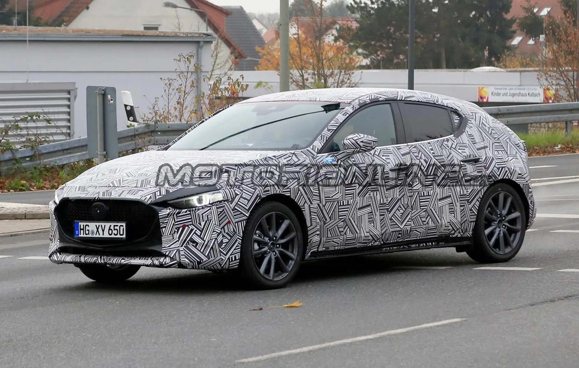 Mazda 3 MY 2019 - Foto spia 15-11-2018 - 17