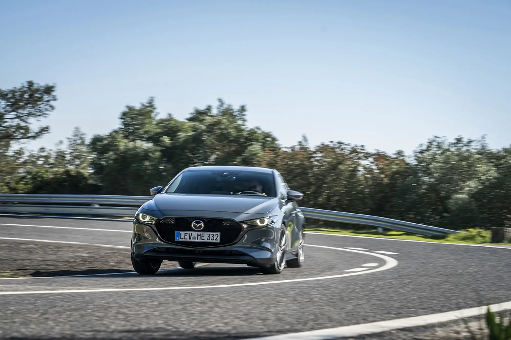 MAZDA 3 SKYACTIV-X GREY - 17