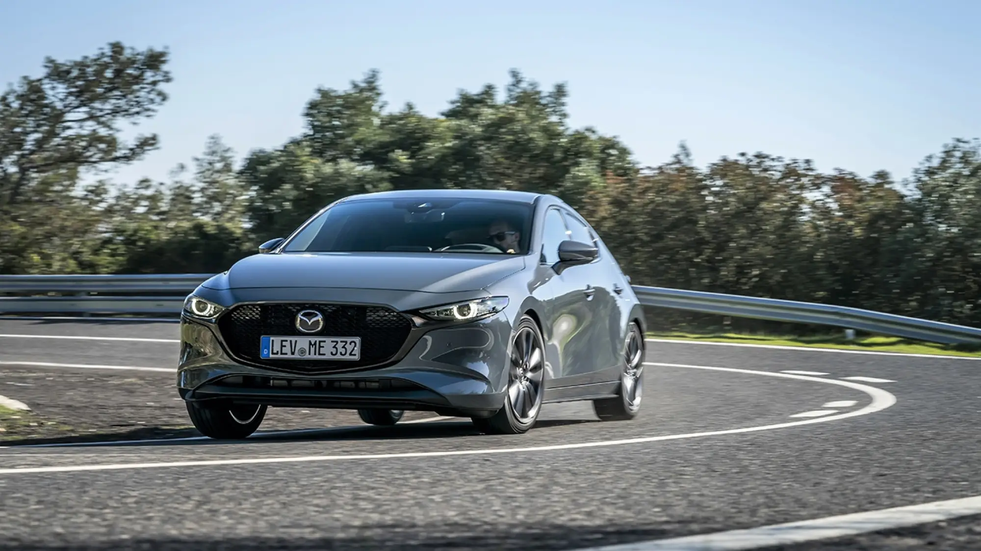 MAZDA 3 SKYACTIV-X GREY - 19