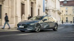 MAZDA 3 SKYACTIV-X GREY
