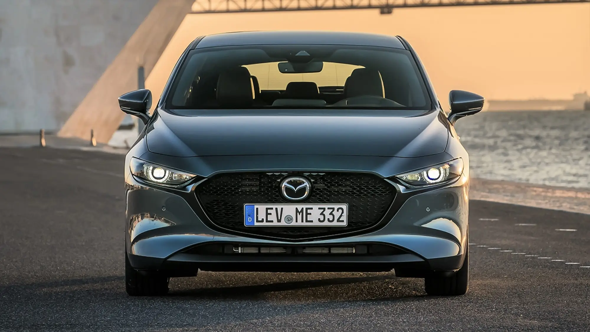 MAZDA 3 SKYACTIV-X GREY - 38