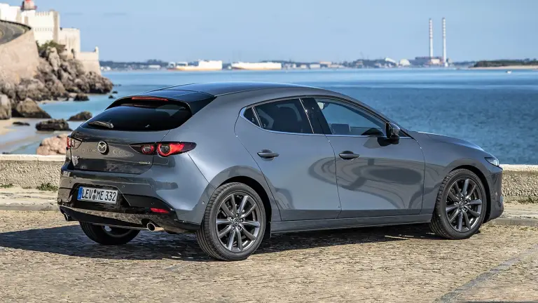 MAZDA 3 SKYACTIV-X GREY - 35