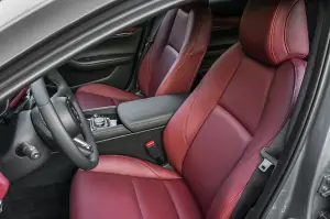 MAZDA 3 SKYACTIV-X GREY