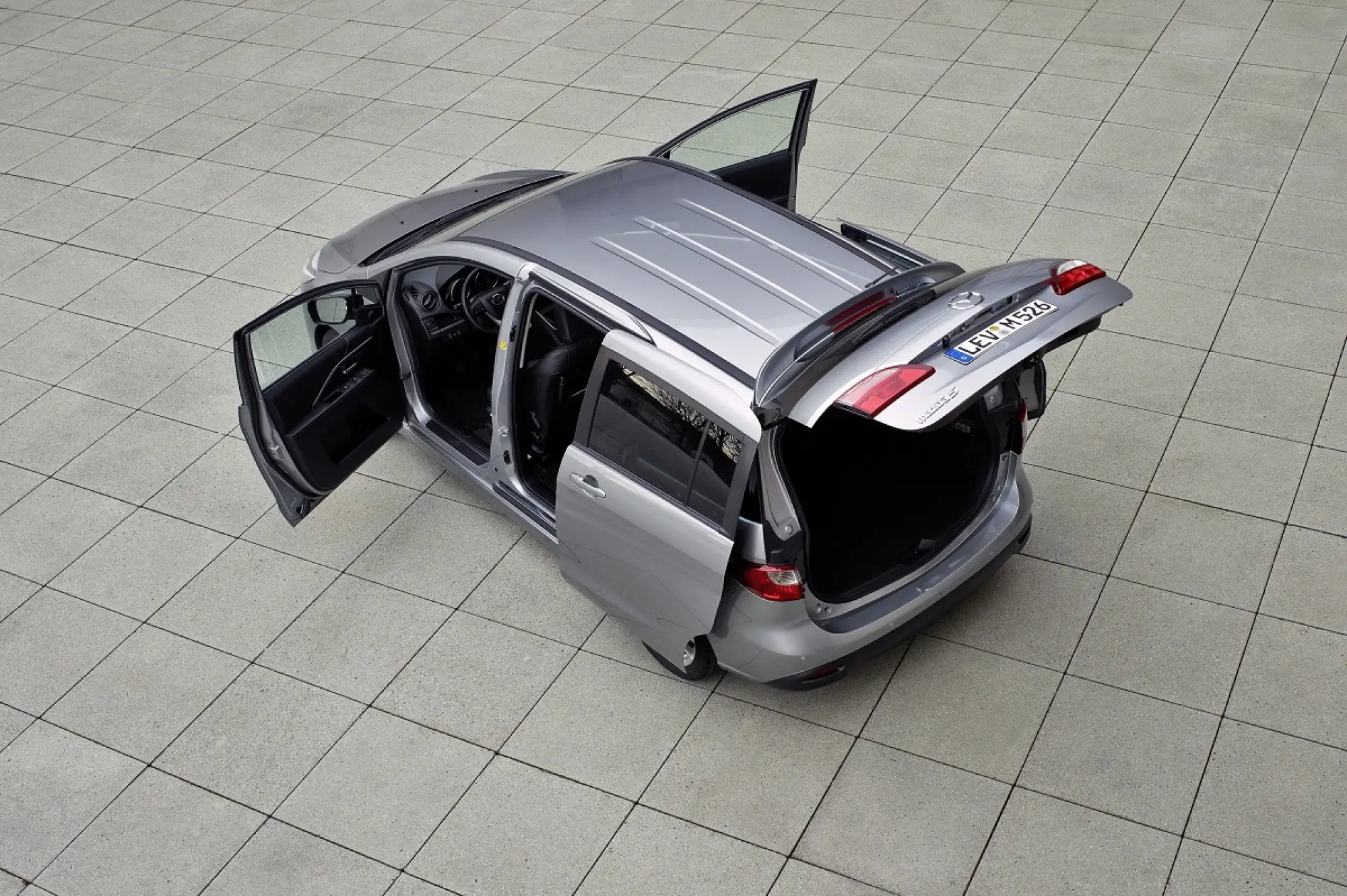Mazda 5 2013 - 16