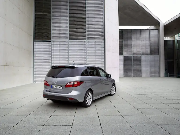 Mazda 5 2013 - 12