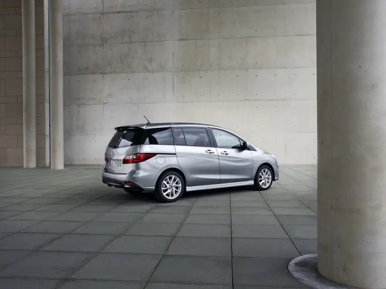Mazda 5 2013 - 24