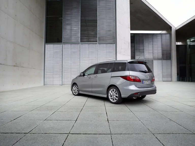 Mazda 5 2013 - 28