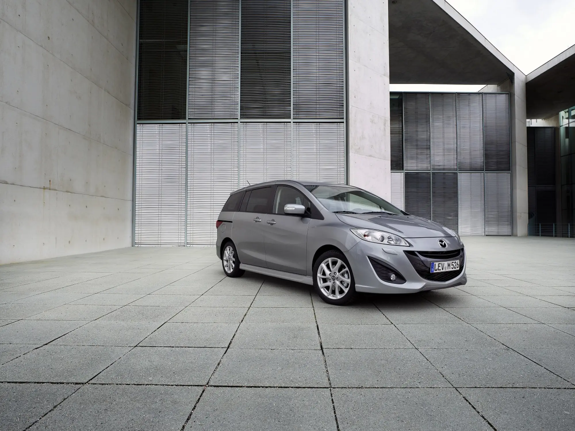 Mazda 5 2013 - 31