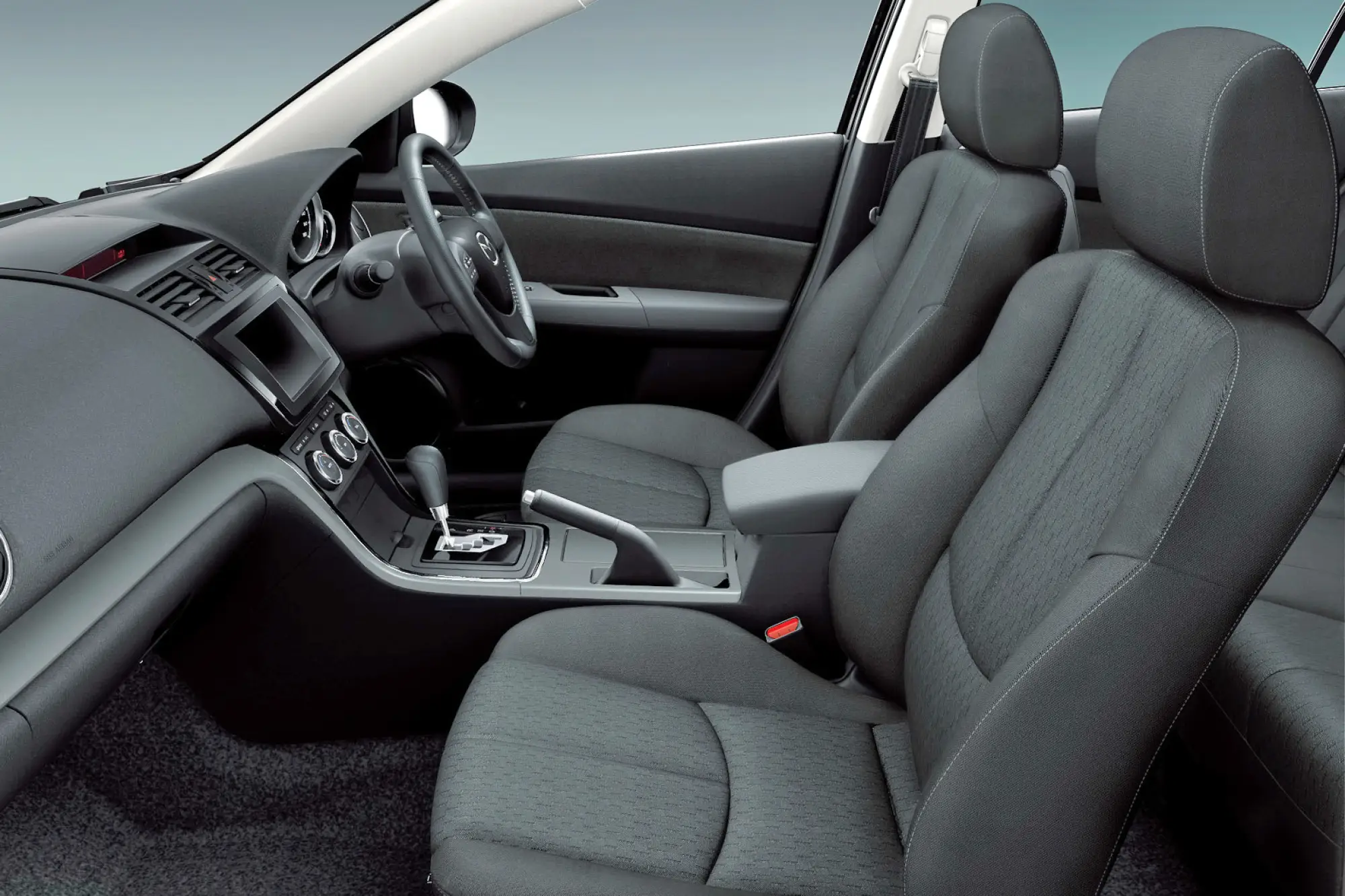 Mazda Atenza 2011 - 15