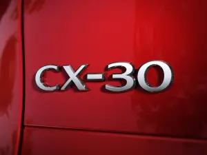 Mazda CX-30 foto ufficiali - Salone di Ginevra 2019 - 11
